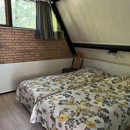 Vakantiehuis Lovely In Limburg Amid Lush Forest