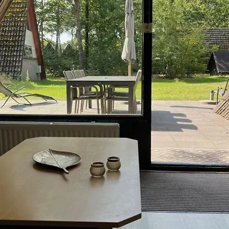 Holiday home Lovely In Limburg Amid Lush Forest *