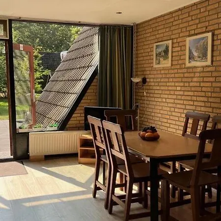 Lovely In Limburg Amid Lush Forest Vakantiehuis *