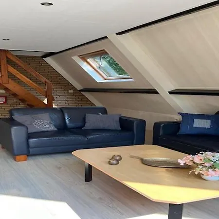 Dom wakacyjny Dine & Unwind Vacation Spot *