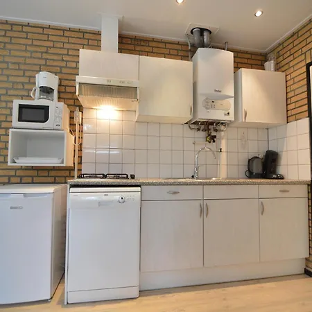 Dine & Unwind Vacation Spot Dom wakacyjny Stramproy